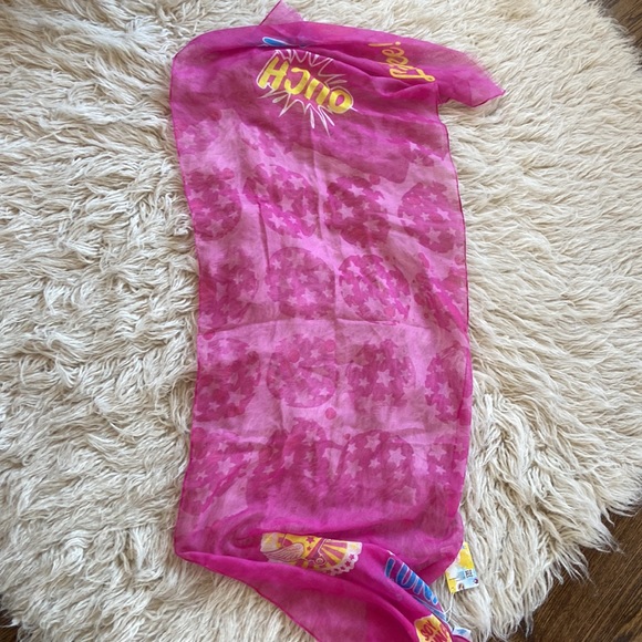 Disney pink scarf - Picture 8 of 8